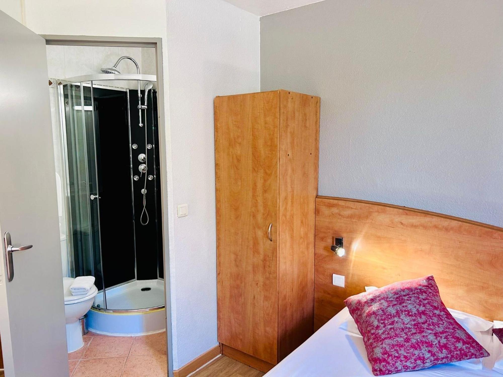 The Originals City, Hotel Nimes Costieres, Ex Inter Hotel Eksteriør bilde